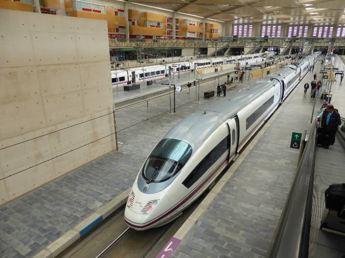 How to get from Madrid to Valencia